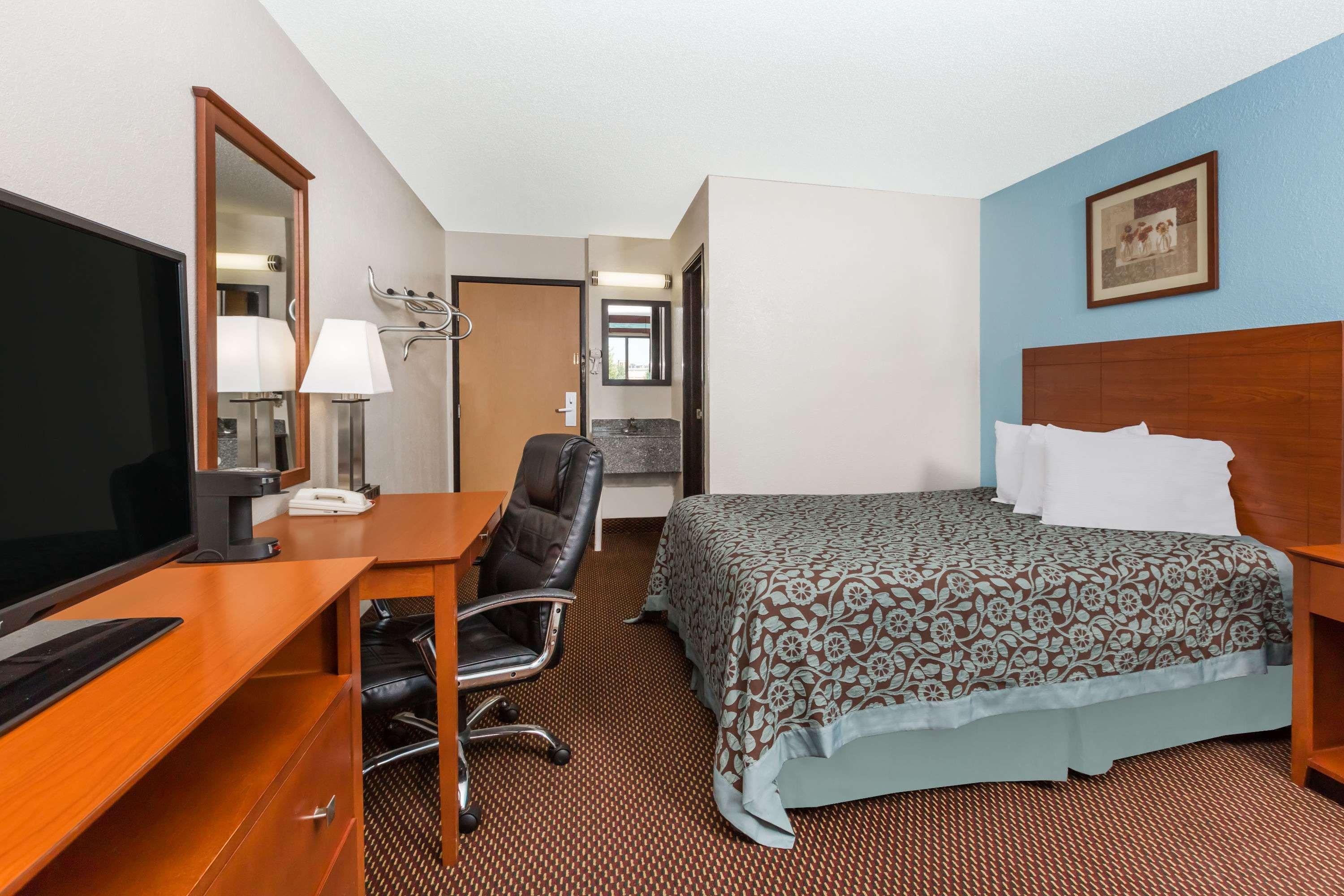 Days Inn By Wyndham Ankeny - Des Moines Exterior foto